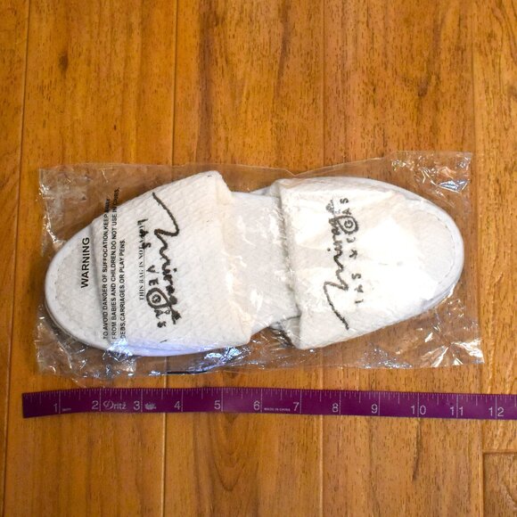 NEW Mirage Las Vegas Slide Slippers - Picture 3 of 4